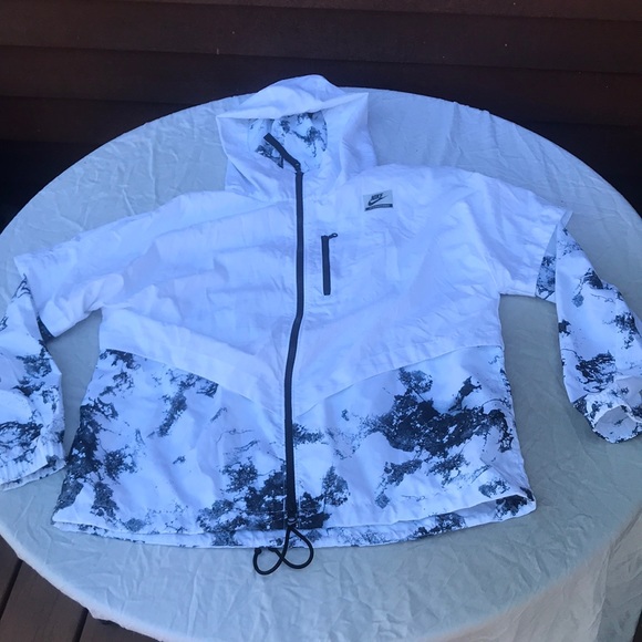 Nike Jackets & Blazers - Nike Windbreaker Jacket
